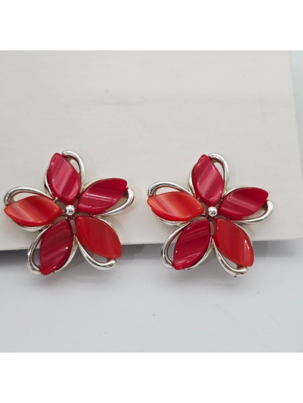 1960s Red Floral Clip-On Earrings By Star Silver-Toned Metal Retro Costume Jewel